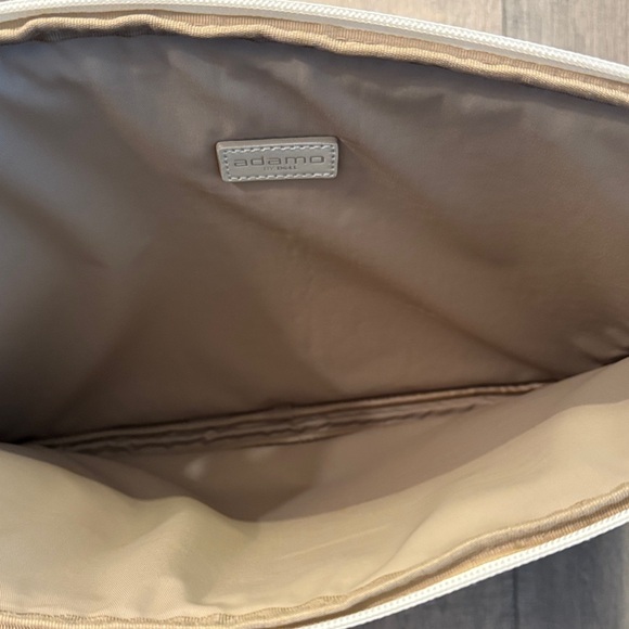 Tumi | Cream Leather Laptop Sleeve - Picture 6 of 10